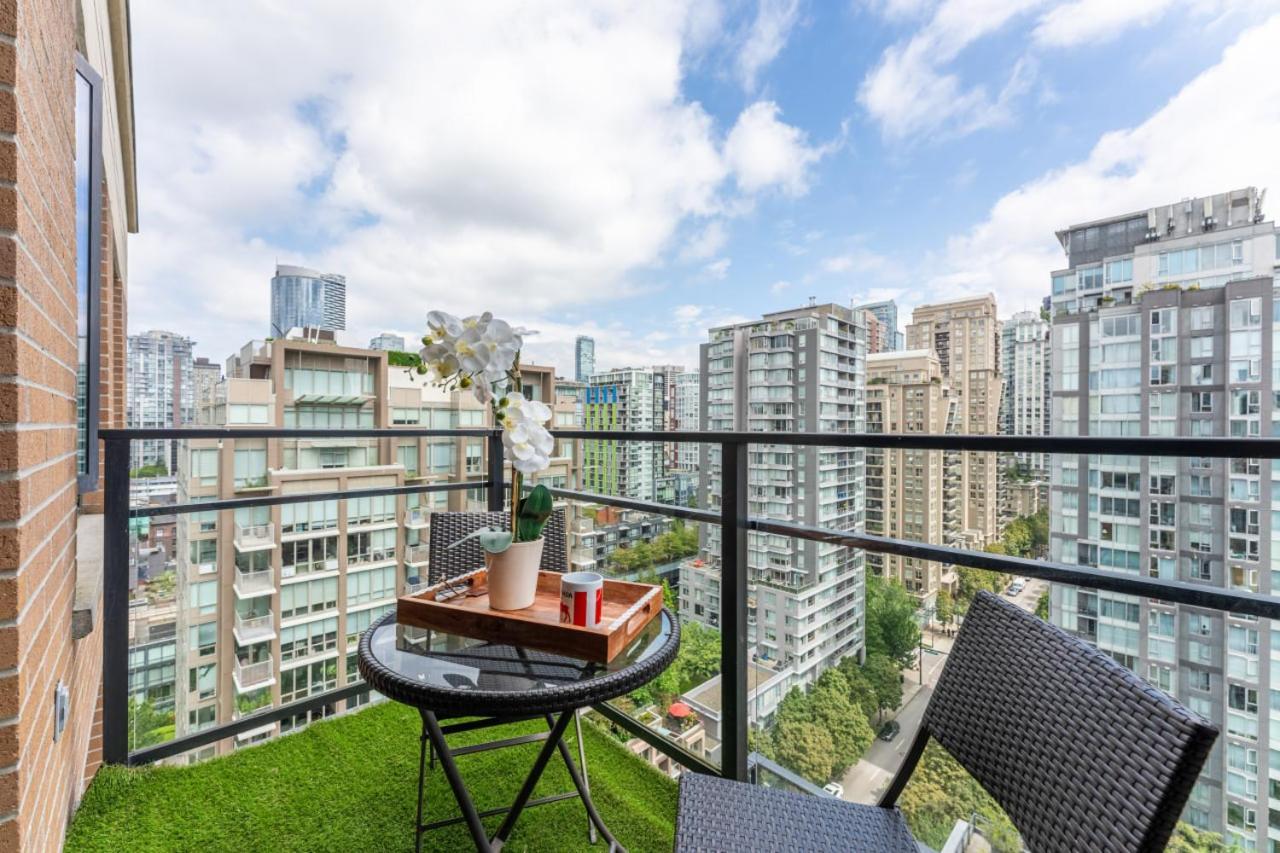 Cozy 1 Bdr Apartment Located In Yaletown Area With City View فانكوفر المظهر الخارجي الصورة